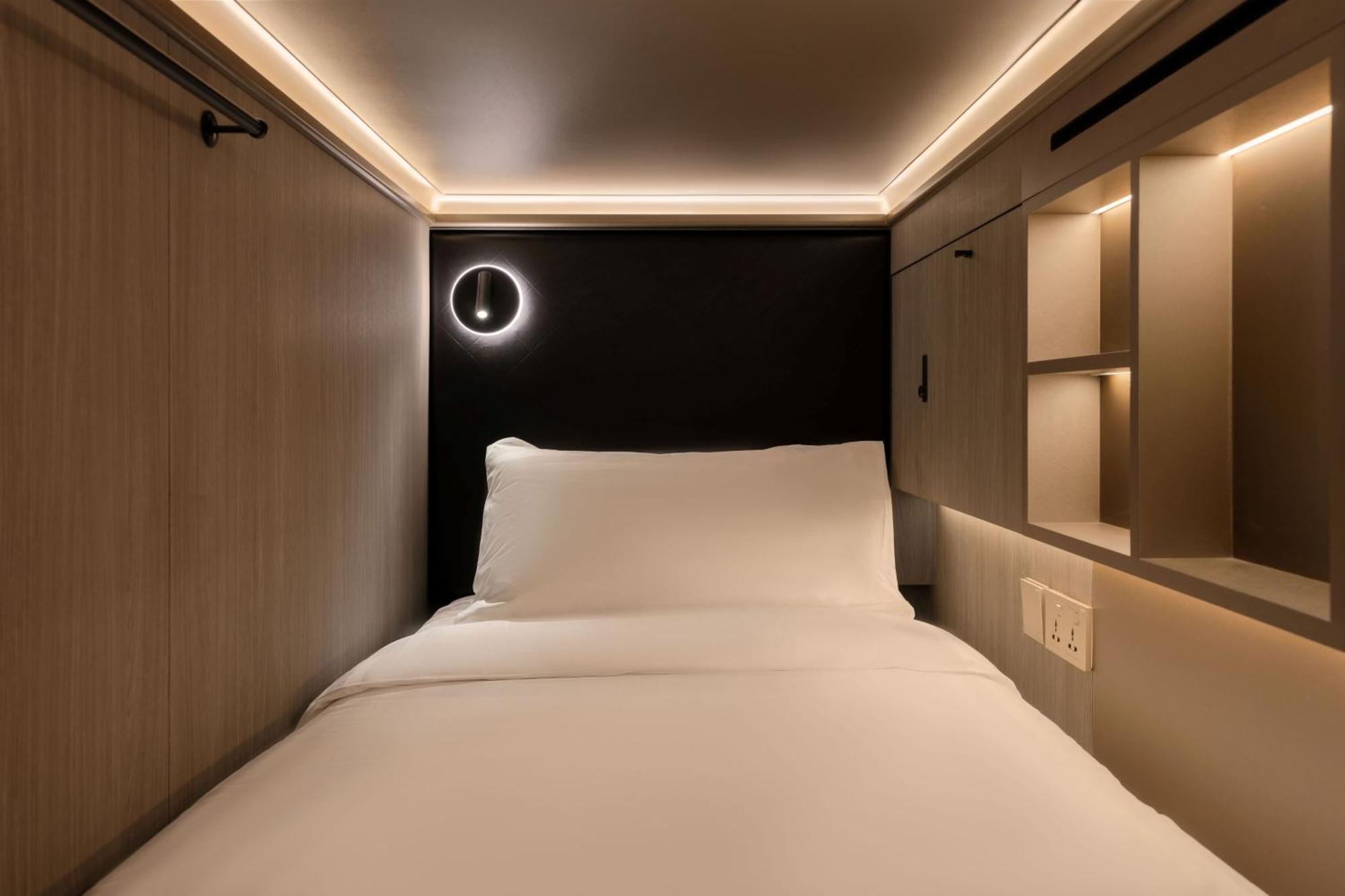 Cube Social Boutique Capsule Hotel At Boat Quay Singapore Room photo