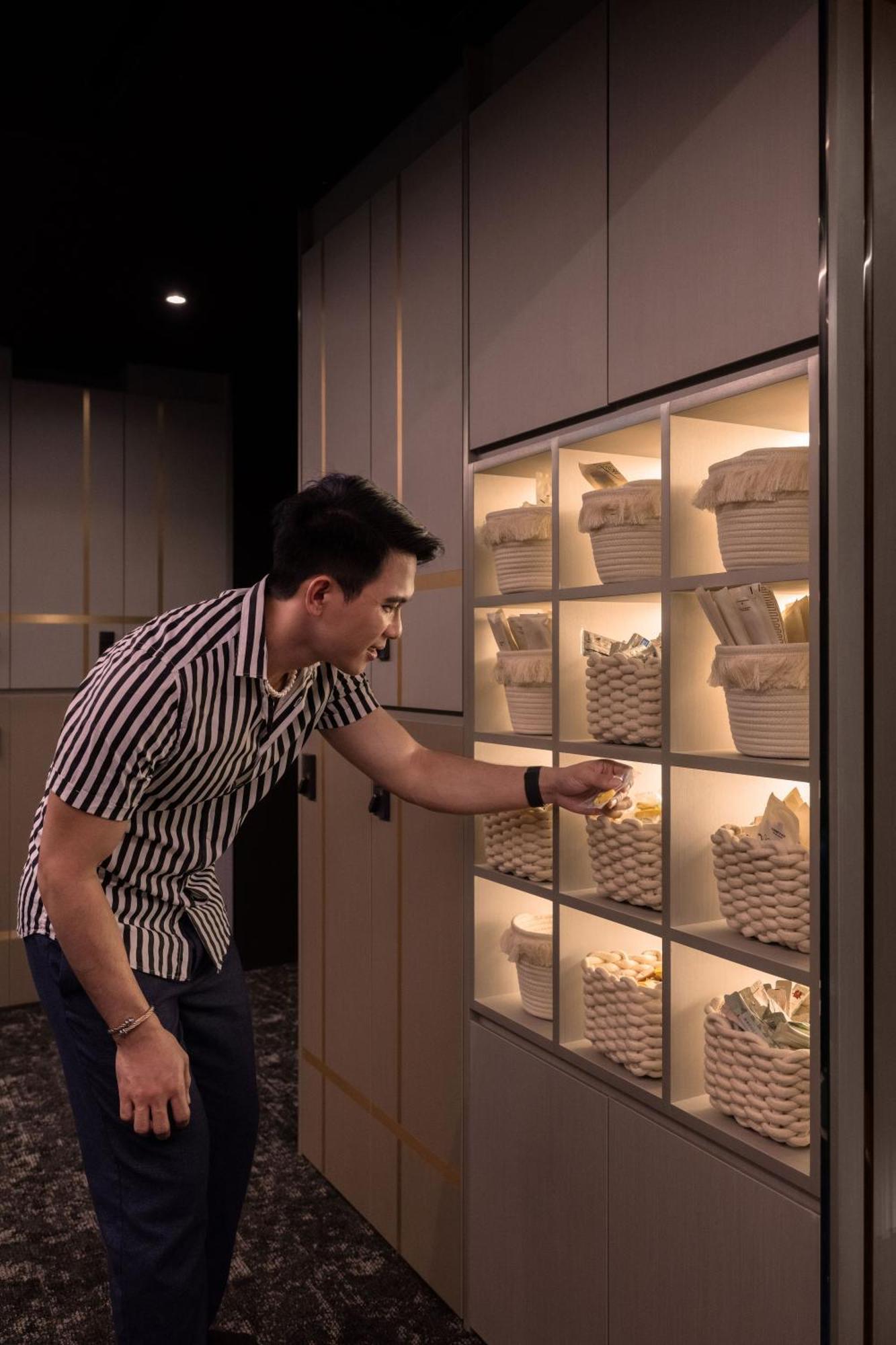 Cube Social Boutique Capsule Hotel At Boat Quay Singapore Exterior photo
