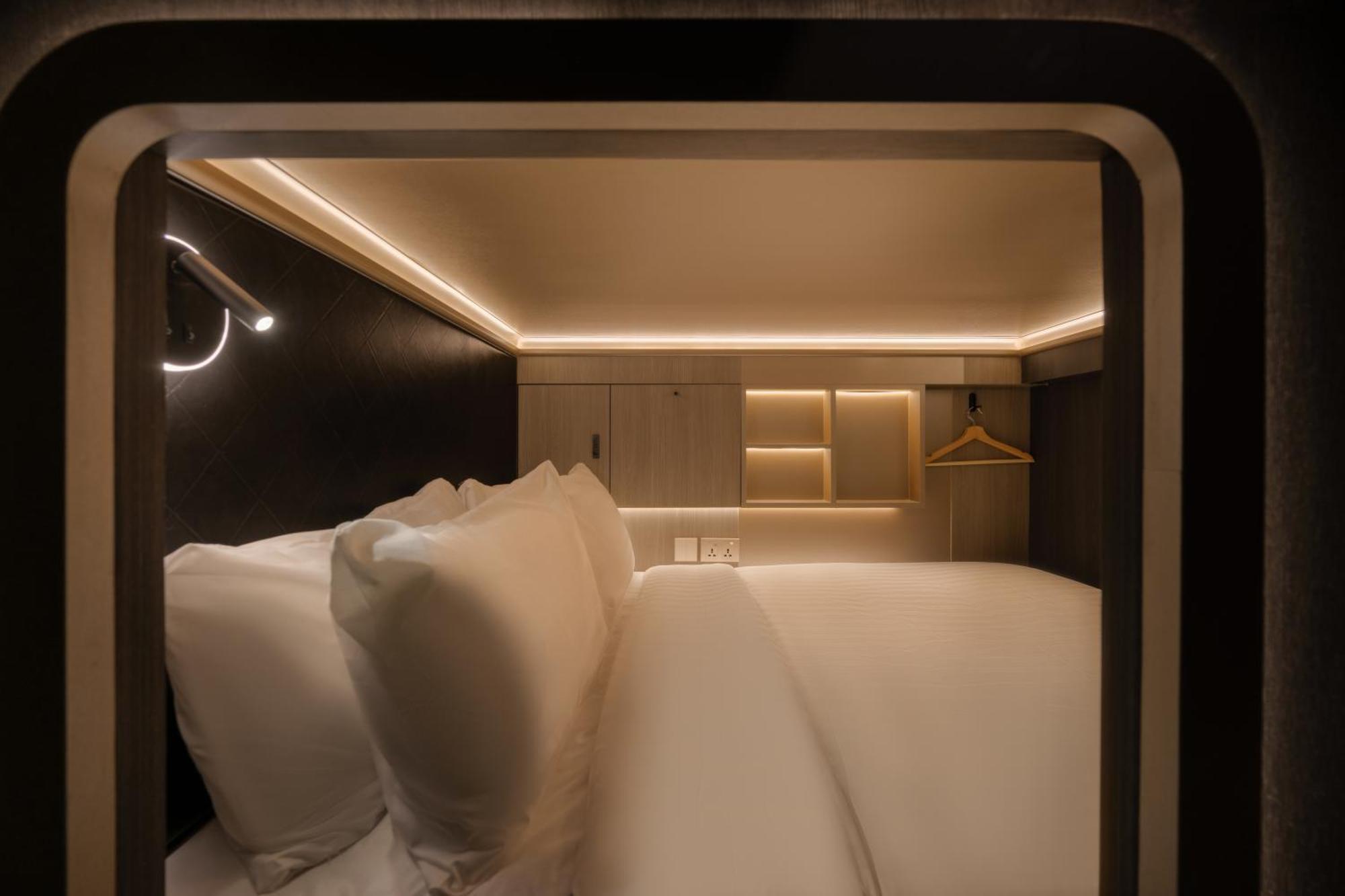 Cube Social Boutique Capsule Hotel At Boat Quay Singapore Exterior photo