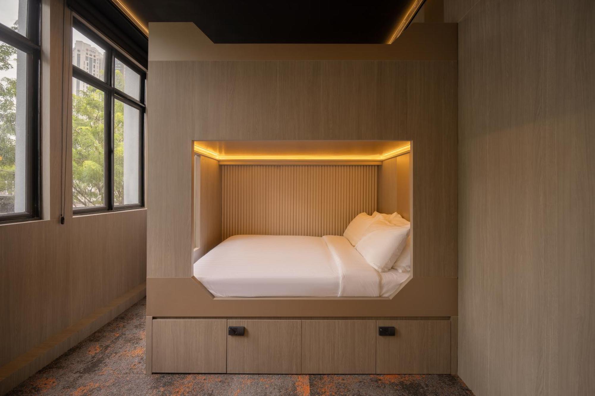 Cube Social Boutique Capsule Hotel At Boat Quay Singapore Exterior photo