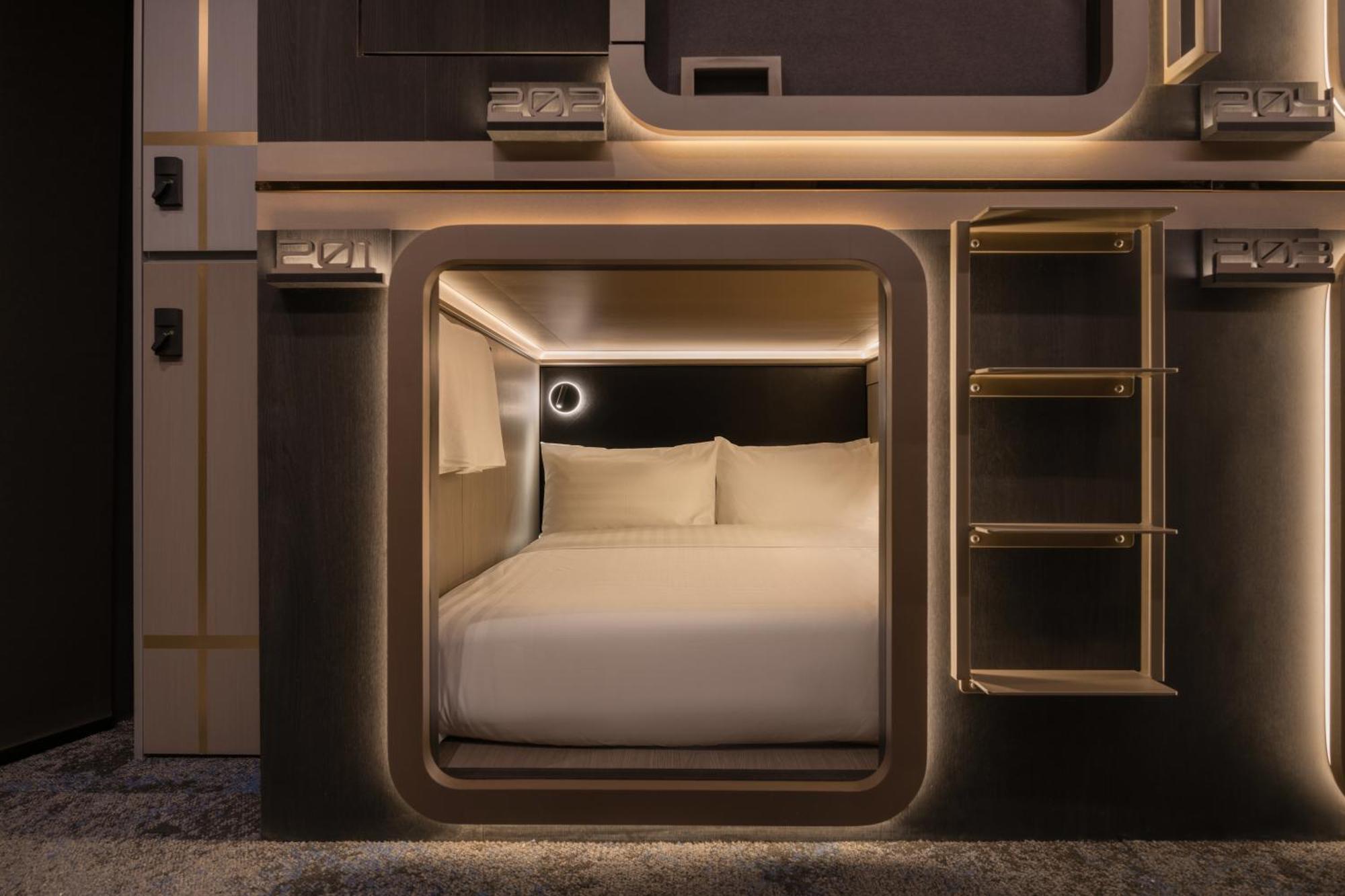 Cube Social Boutique Capsule Hotel At Boat Quay Singapore Exterior photo