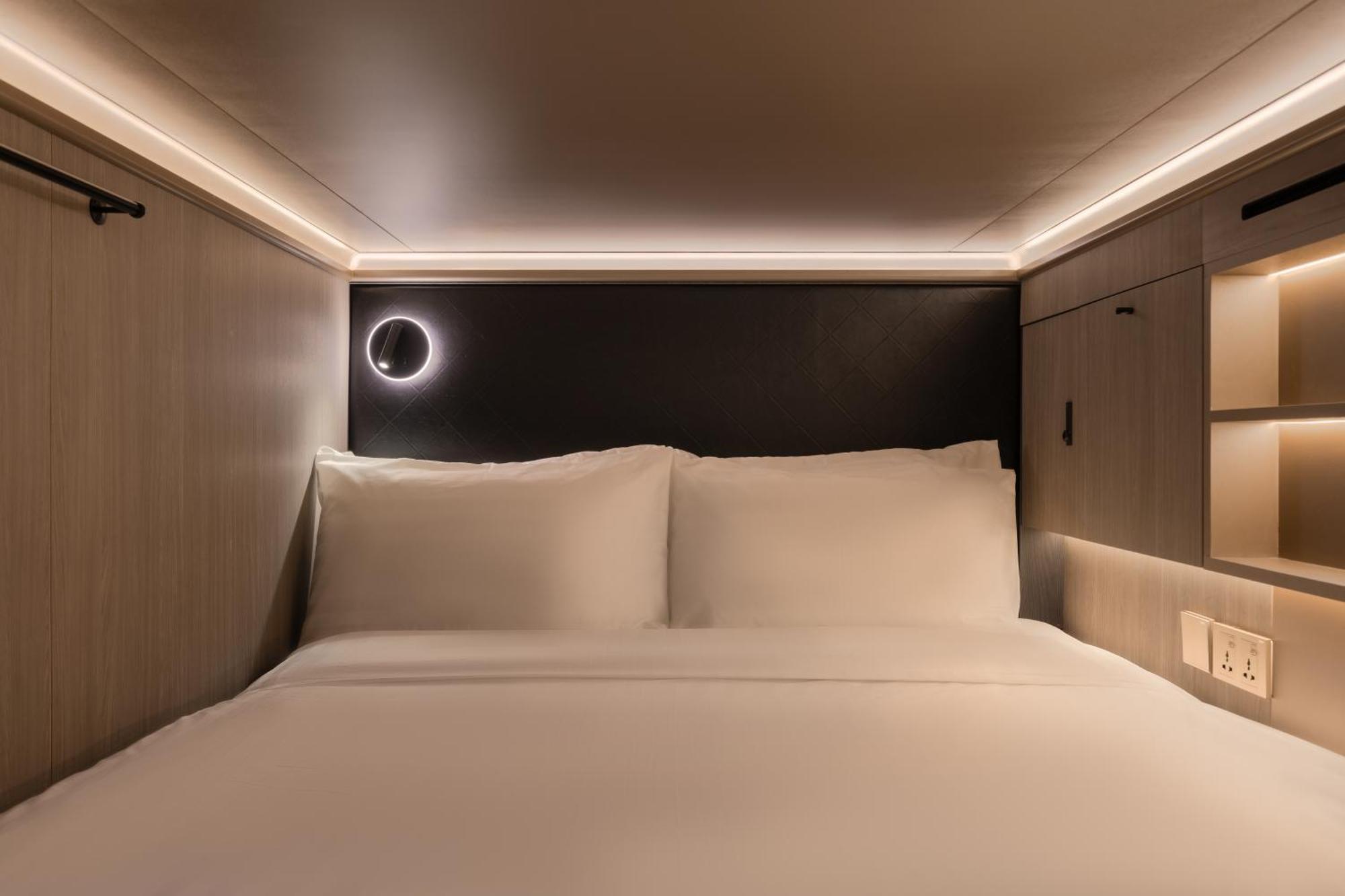 Cube Social Boutique Capsule Hotel At Boat Quay Singapore Exterior photo